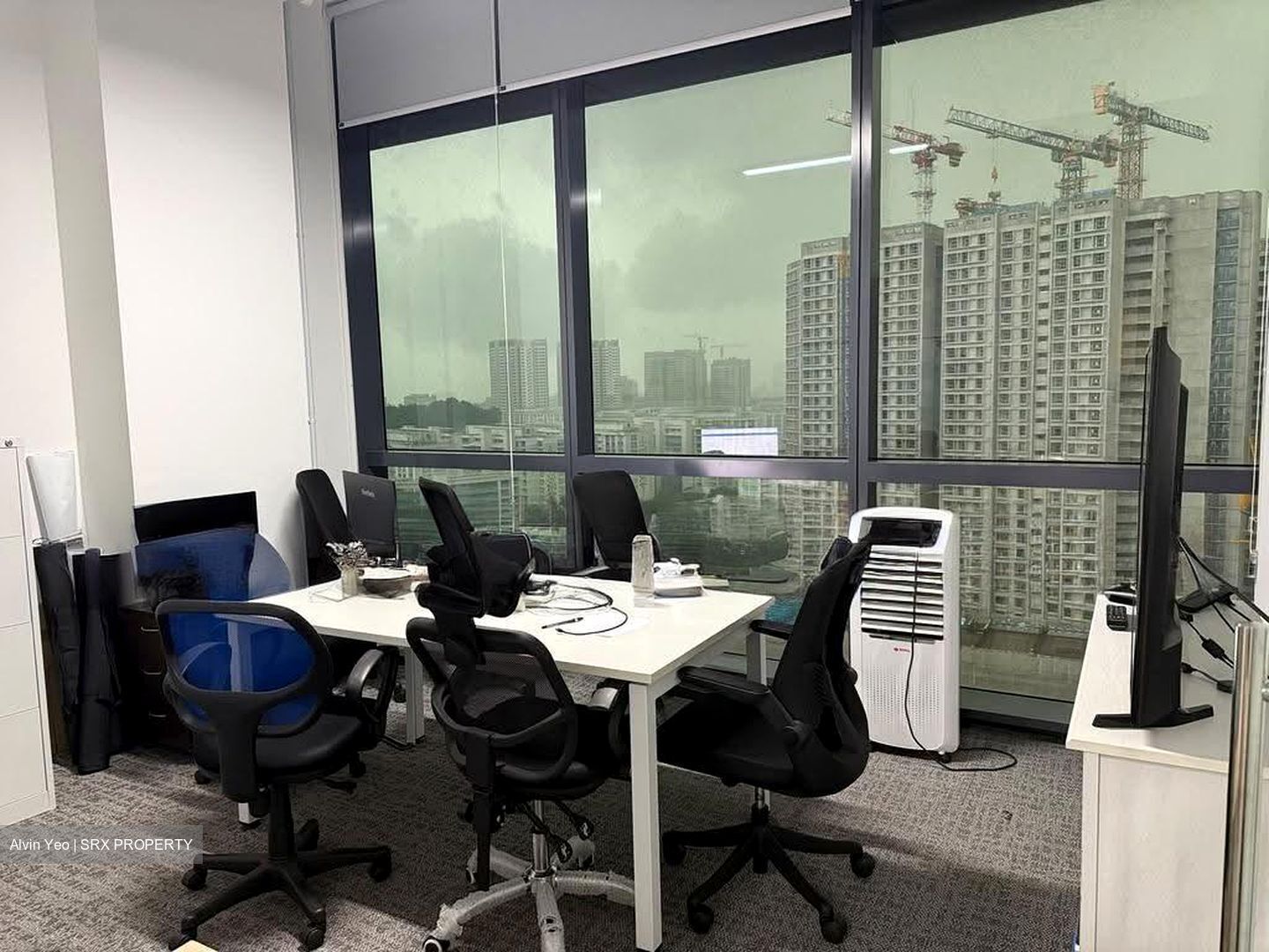 Woods Square (D25), Office #639005331
